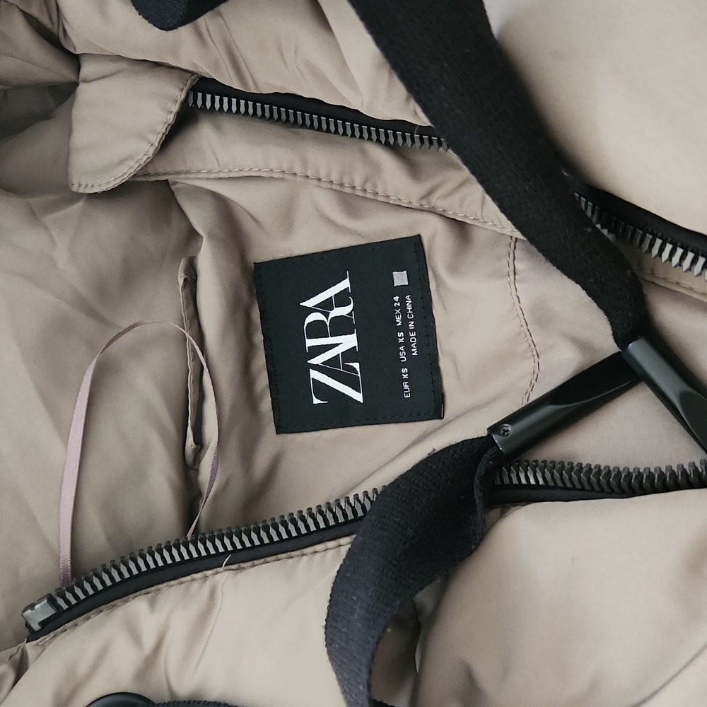 ZARA Hooded Puff Jacket - Picture 4 of 6